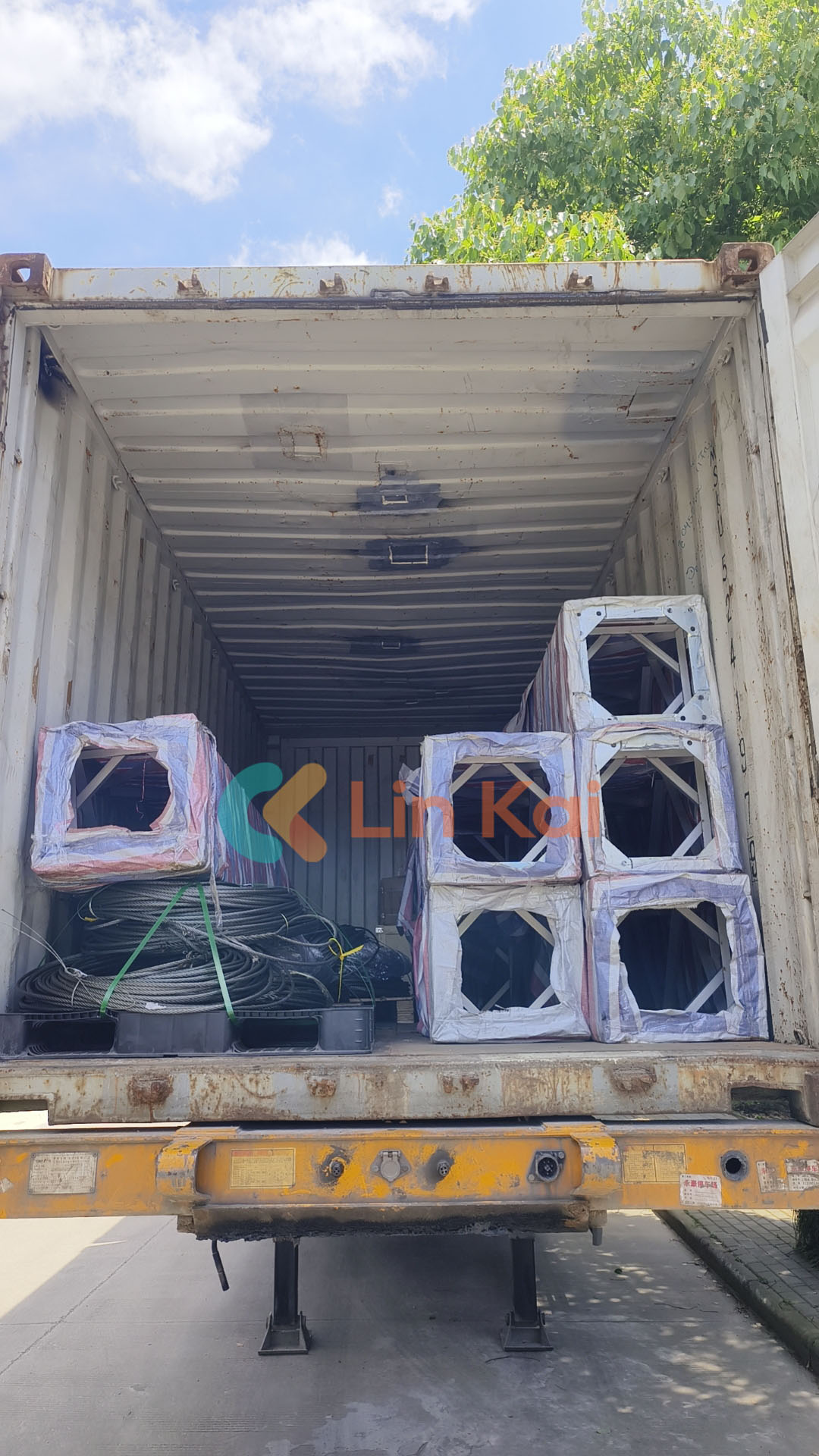 A Lingkai Company diverzifikálja az exportpiacot, minőségi elektromos berendezéseket szállít Malajziába